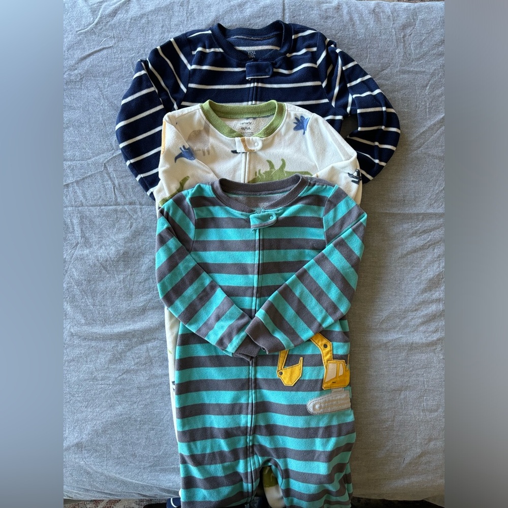 Bundle of 3 Boys Fleece Zip-up Pajamas. Size 4T